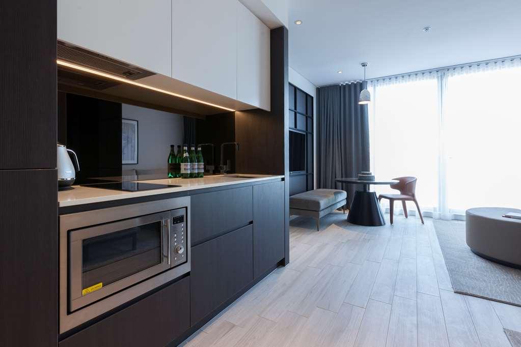 One Global Resorts Green Square Sydney Room photo Kitchen